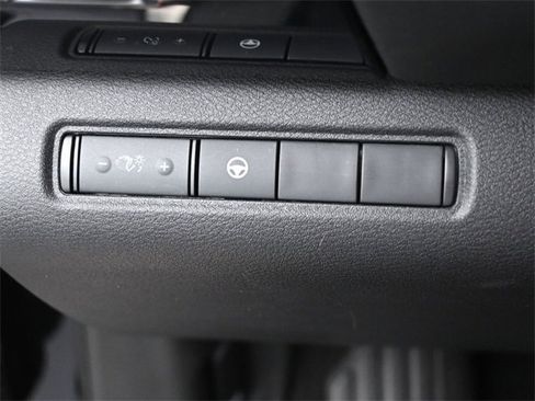 Used 2024 Nissan Pathfinder SV w/ Lighting Package (N92) image 18