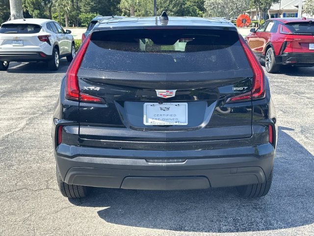 Used 2024 Cadillac XT4 Luxury w/ Cold Weather Package FWD image 4
