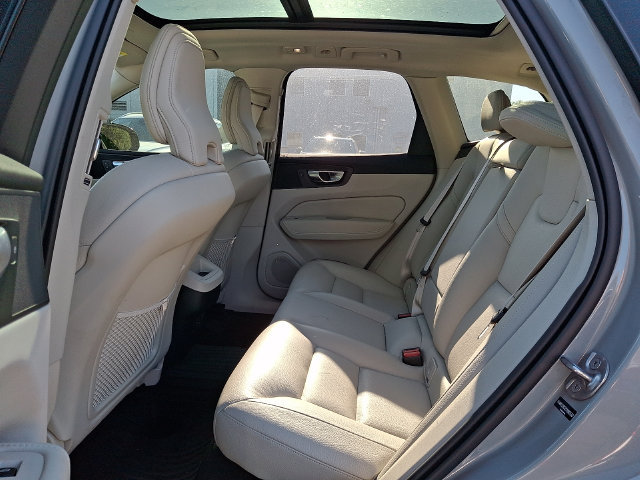 Used 2025 Volvo XC60 B5 Plus w/ Climate Package AWD/4WD image 10
