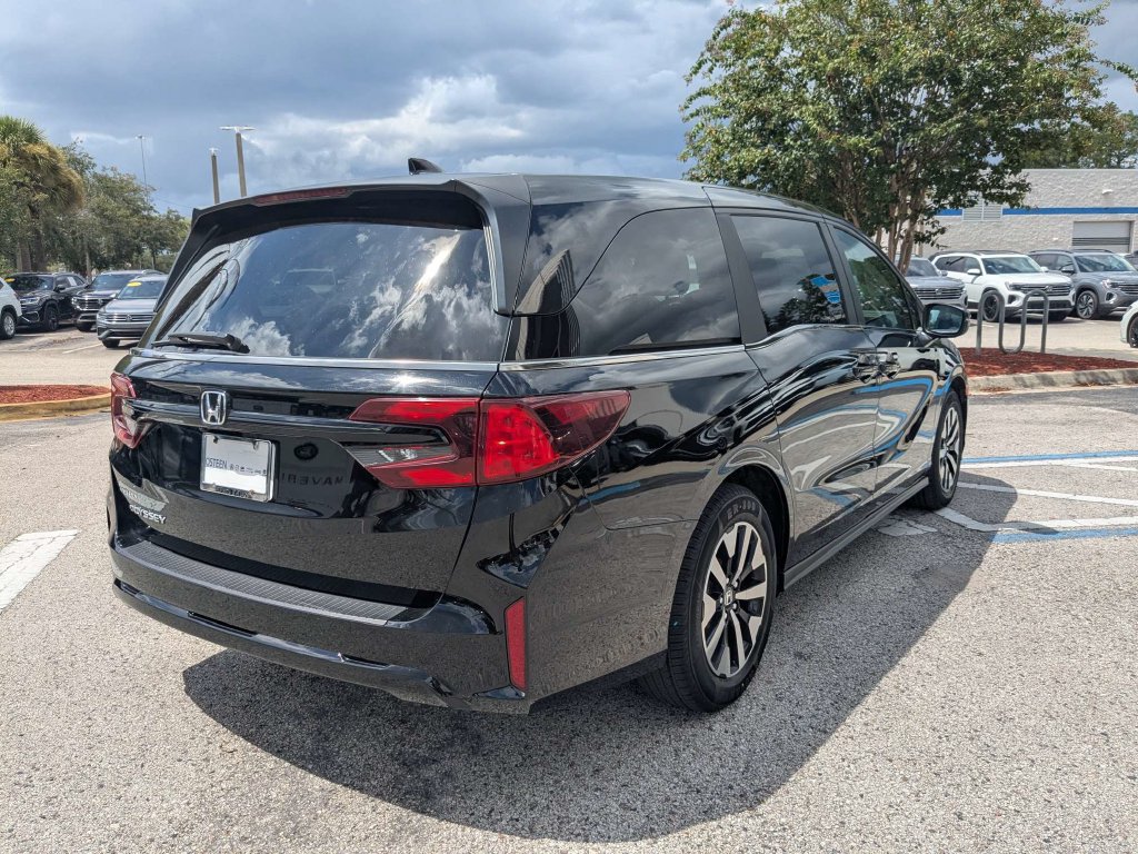 Used 2025 Honda Odyssey EX-L image 6
