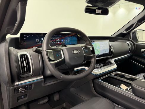 New 2026 Ford Expedition Platinum w/ Stealth Appearance Package AWD/4WD image 17