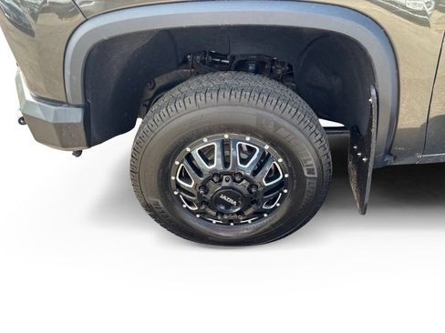 Used 2023 Chevrolet Silverado 3500 High Country AWD/4WD image 8