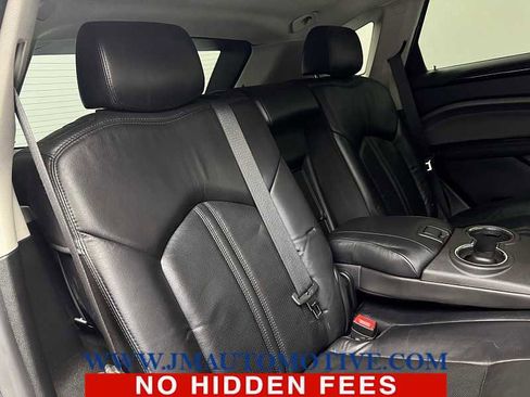 Used 2010 Cadillac SRX Luxury image 19