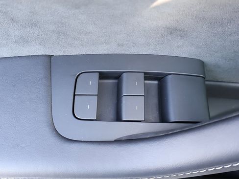 Used 2023 Tesla Model 3 Standard Range image 42