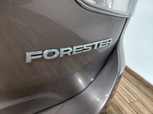 Used 2022 Subaru Forester Premium image 30