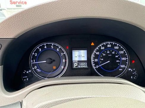 Used 2013 INFINITI G37 x Sedan w/ Premium Pkg AWD/4WD image 5