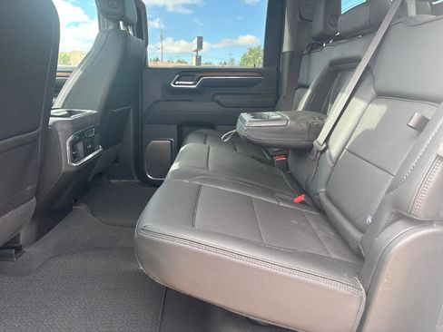 Used 2024 GMC Sierra 2500 Denali w/ Denali Reserve Package AWD/4WD image 35