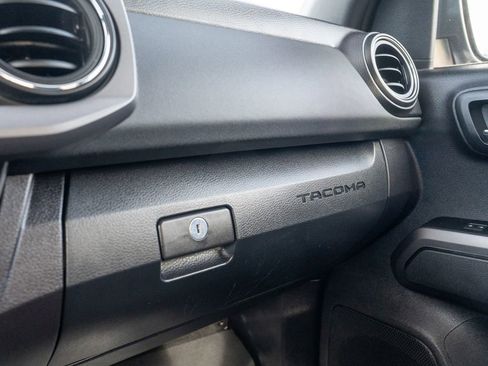 Used 2023 Toyota Tacoma TRD Off-Road image 32