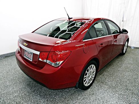 Used 2011 Chevrolet Cruze Eco image 6