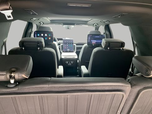 Used 2026 GMC Yukon XL Elevation w/ Elevation Premium Package AWD/4WD image 37