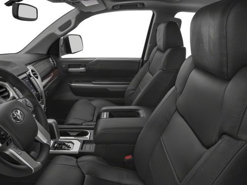 Used 2017 Toyota Tundra Limited w/ Limited Premium Package AWD/4WD image 12