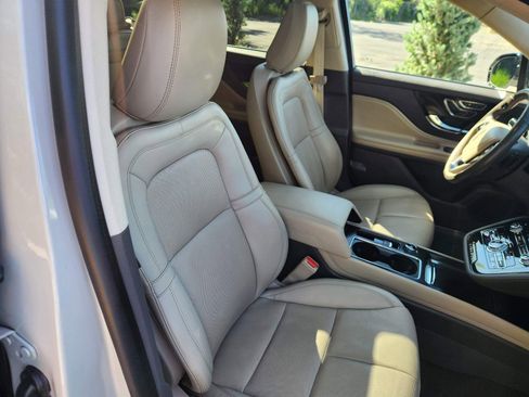 Used 2022 Lincoln Corsair Reserve w/ Equipment Group 201A image 14