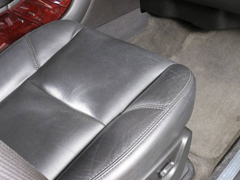 Used 2007 Cadillac Escalade AWD w/ Information Package image 46