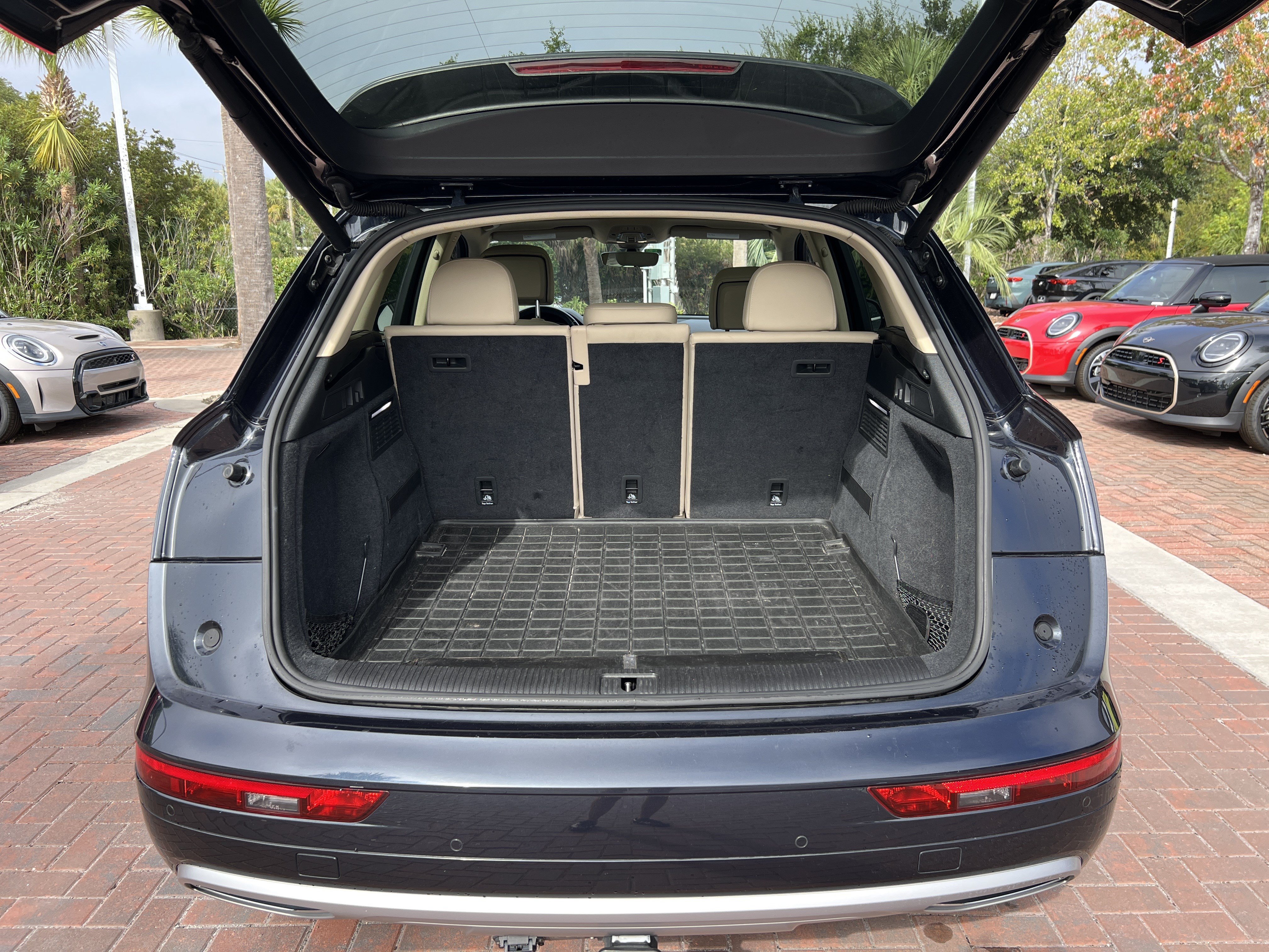 Used 2018 Audi Q5 2.0T Premium Plus w/ Premium Plus Package AWD/4WD image 32