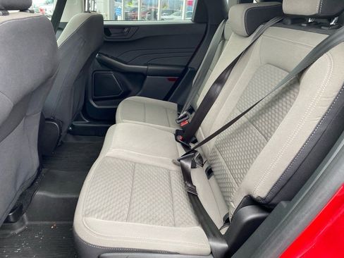 Used 2022 Ford Escape SE image 20