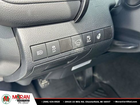 Used 2024 Toyota Camry SE FWD image 18