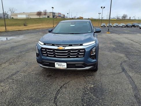 Used 2025 Chevrolet Equinox LT image 34