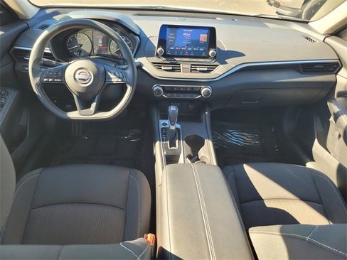 Certified 2025 Nissan Altima 2.5 S image 16