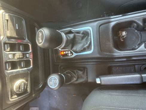 Used 2020 Jeep Wrangler Unlimited Sport S w/ Sun And Sound Package image 12