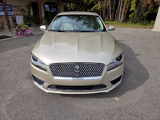 Used 2017 Lincoln MKZ Select w/ Select Plus Package AWD/4WD image 9