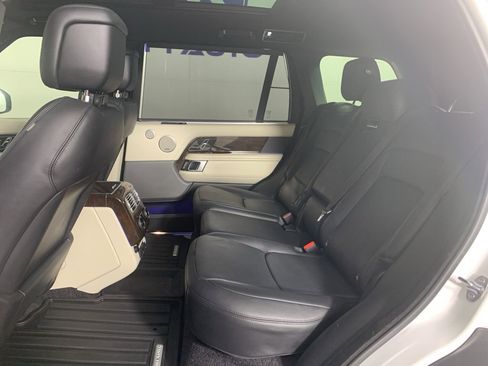 Used 2020 Land Rover Range Rover Long Wheelbase HSE image 31