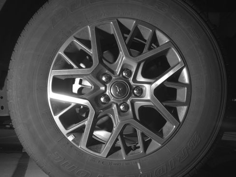 Used 2025 Jeep Wrangler Sahara image 13