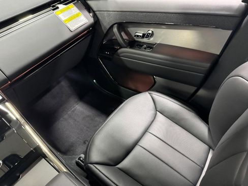 New 2026 Land Rover Range Rover Sport SE image 17