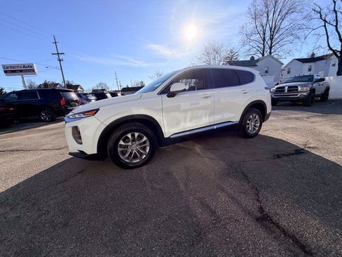 Used 2019 Hyundai Santa Fe SE FWD image 34