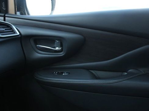 Used 2019 Nissan Murano Platinum w/ Cargo Package FWD image 21