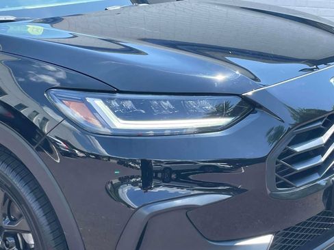Certified 2024 Honda HR-V Sport image 9