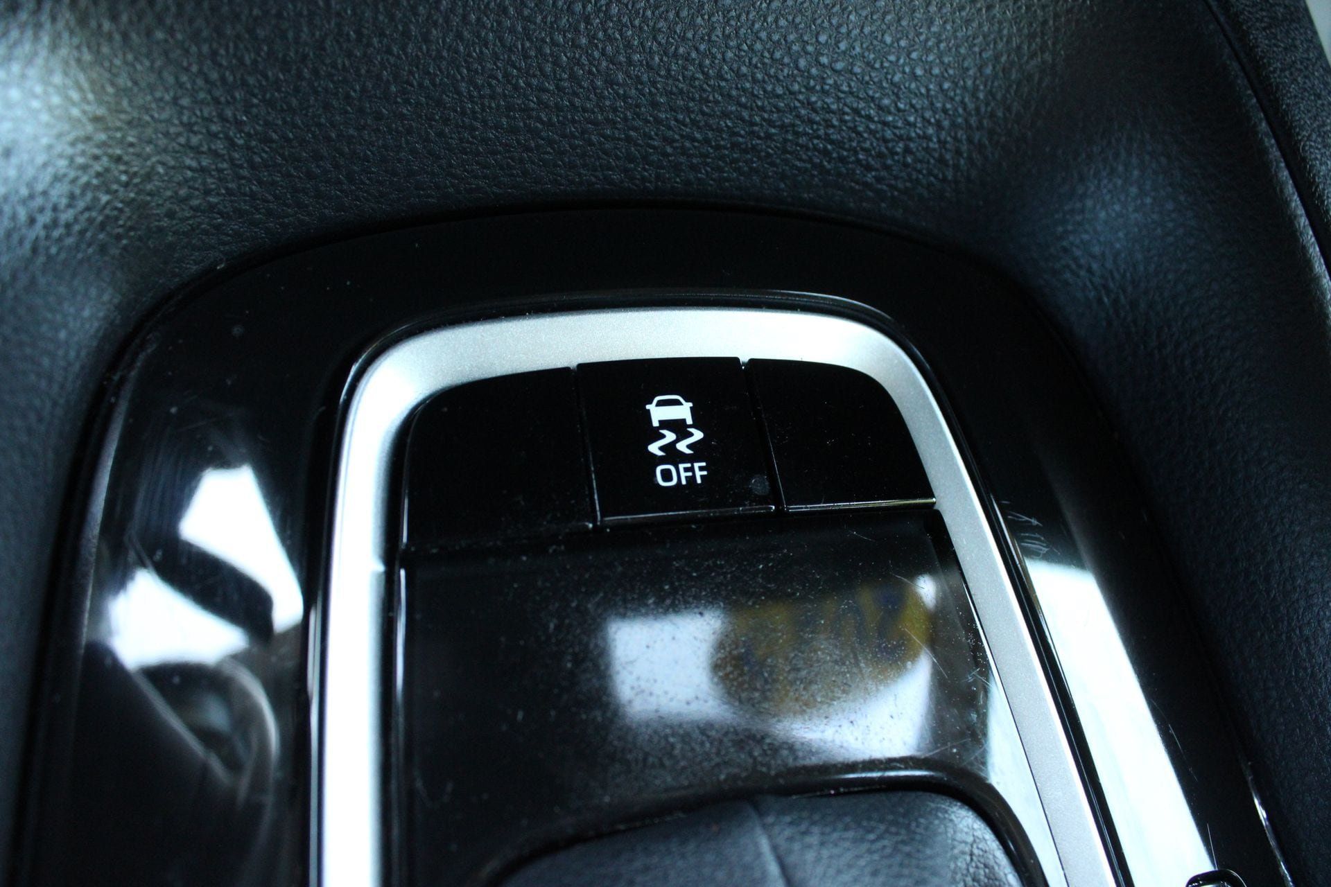 Used 2025 Toyota Corolla LE FWD image 42