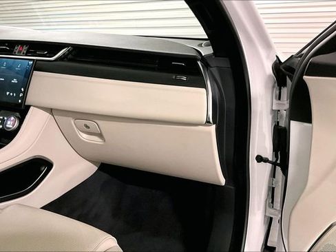 Certified 2025 Jaguar F-PACE R-Dynamic S image 25