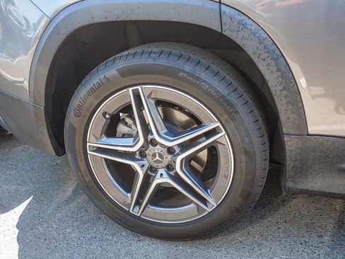 Used 2021 Mercedes-Benz GLB 250 4MATIC w/ AMG Line image 11
