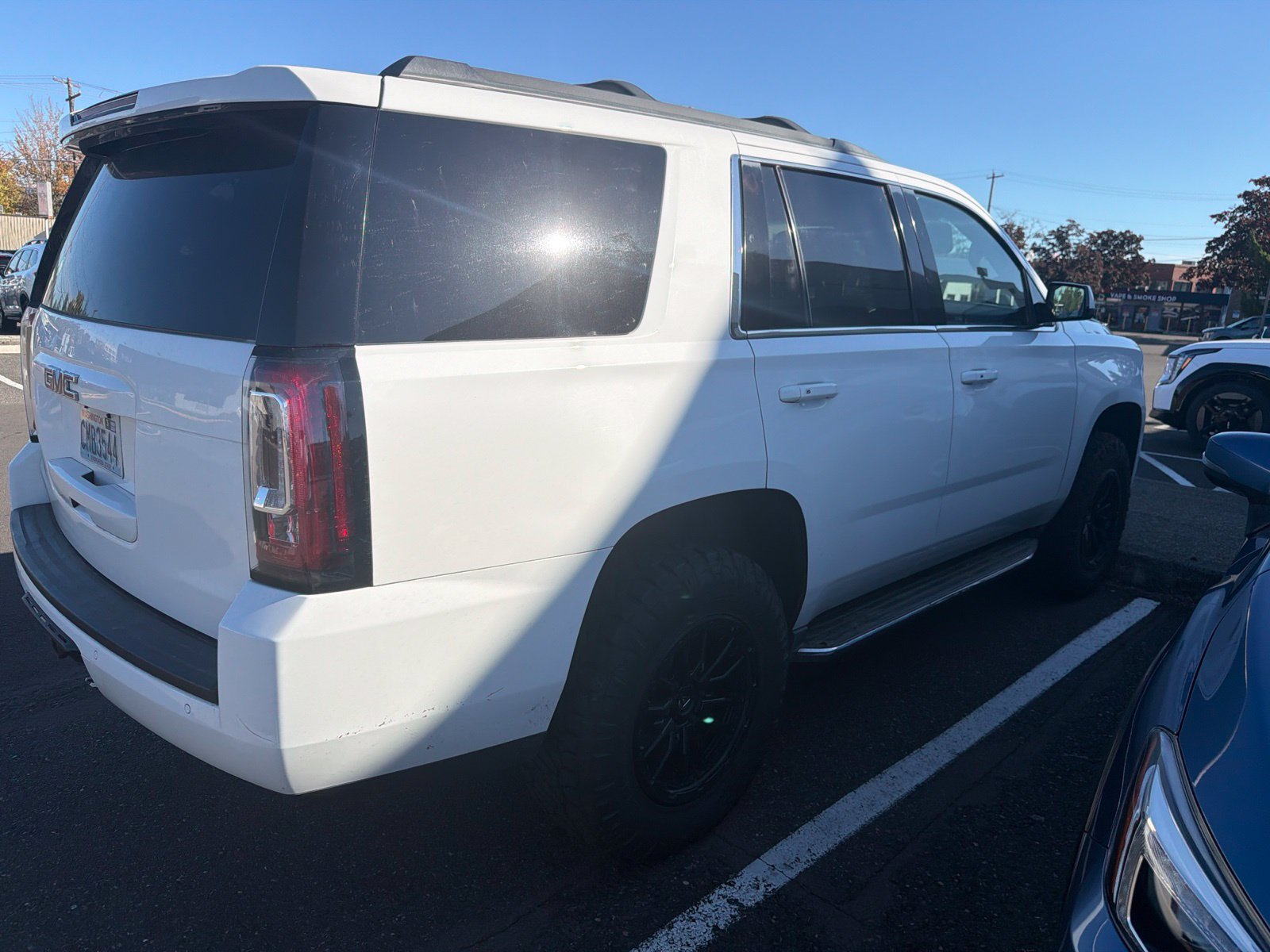Used 2016 GMC Yukon SLT w/ Open Road Package AWD/4WD image 3