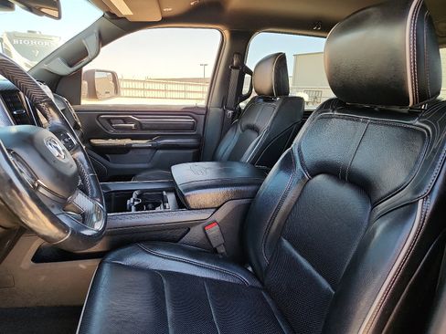 Used 2019 RAM 1500 Limited w/ Body Color Bumper Group image 11