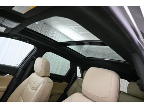 Used 2018 Cadillac XT5 Luxury w/ Driver Awareness Package image 33