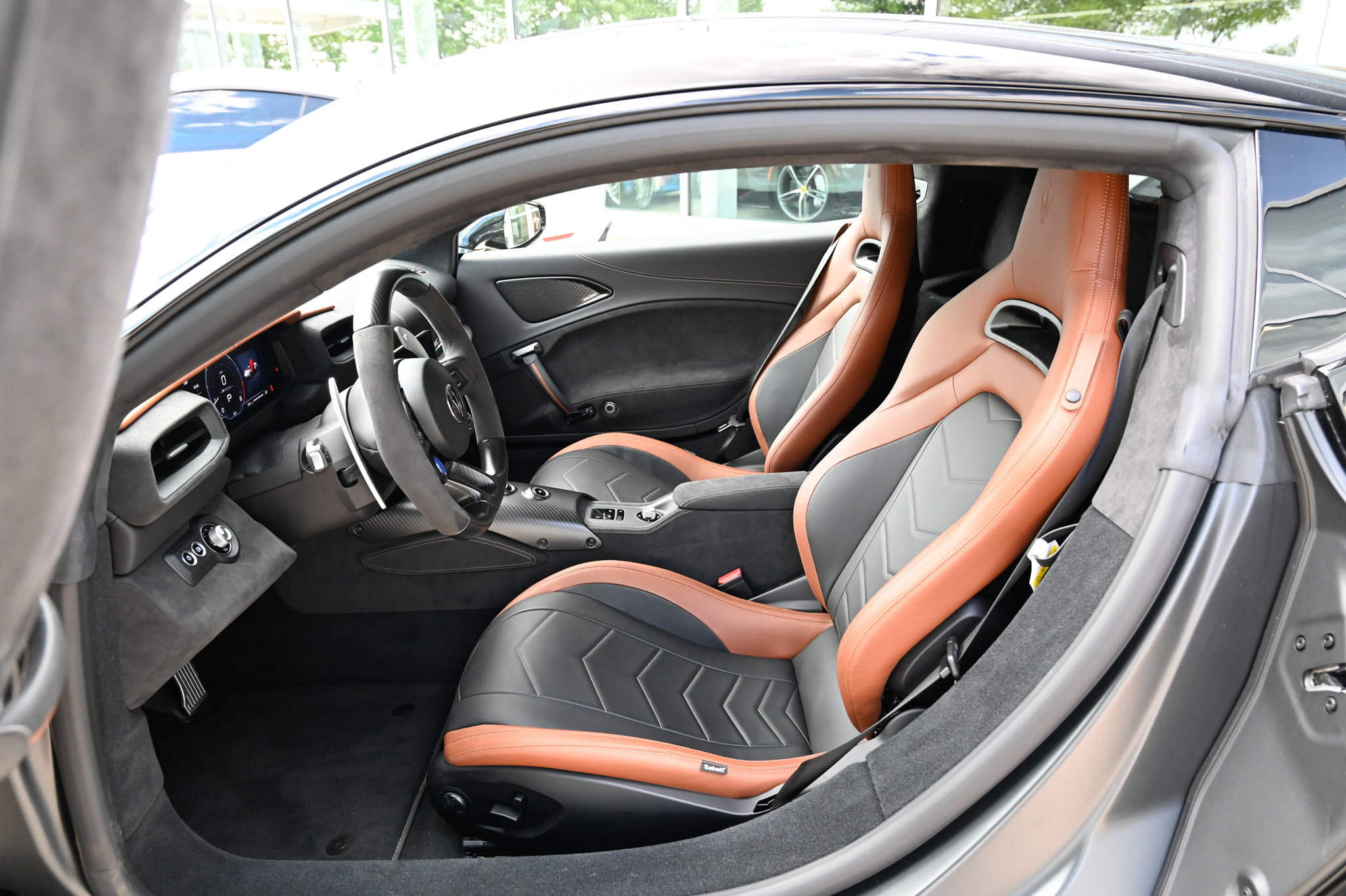 Used 2023 Maserati MC20 Coupe RWD image 18