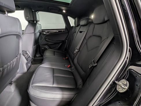New 2026 Porsche Macan image 24