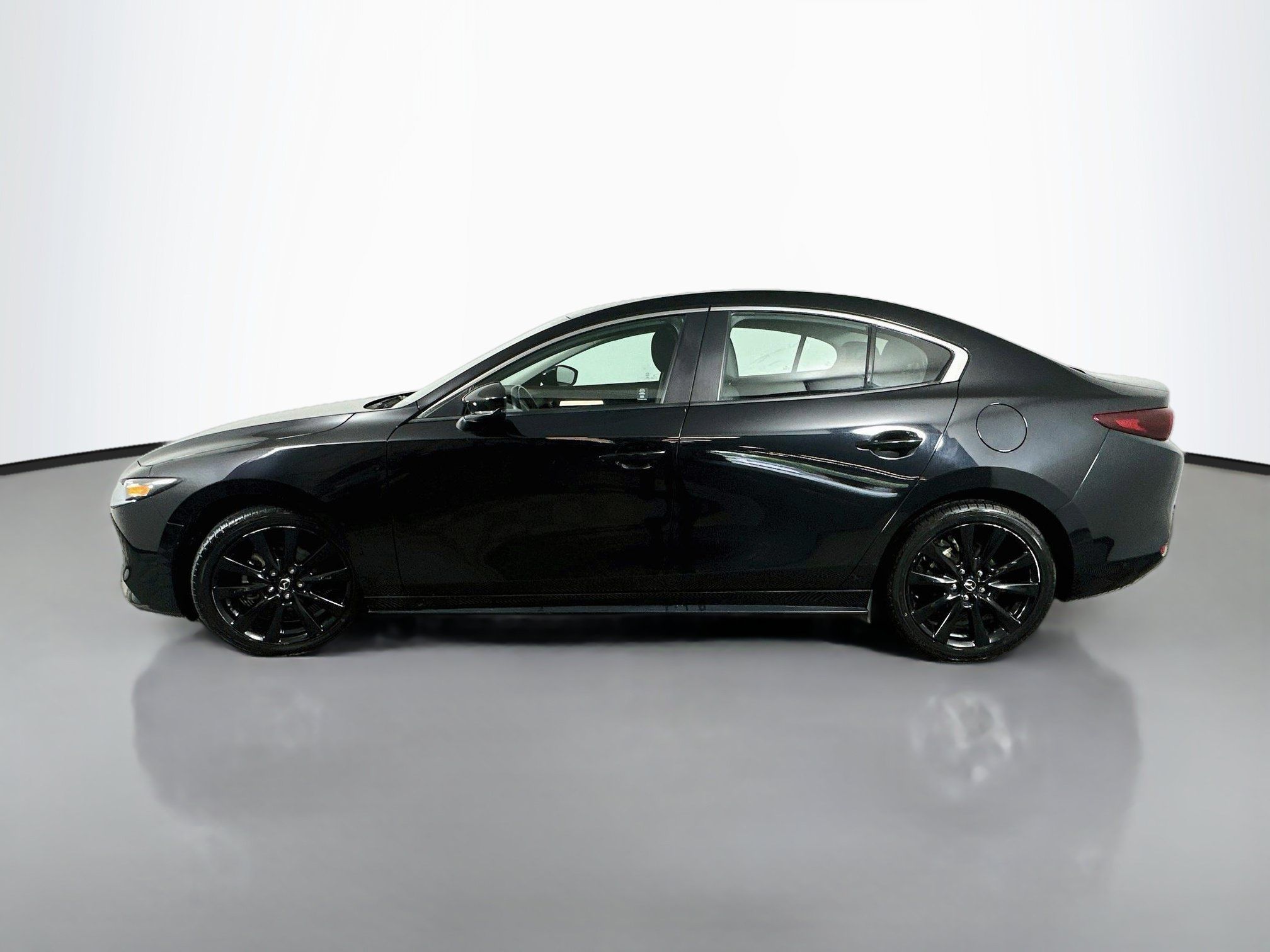 Used 2024 MAZDA MAZDA3 s FWD image 4