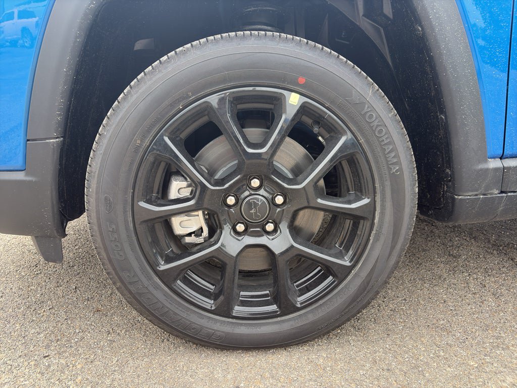 New 2026 Jeep Compass Latitude AWD/4WD image 10