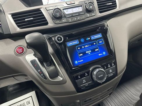 Used 2016 Honda Odyssey Touring Elite image 35