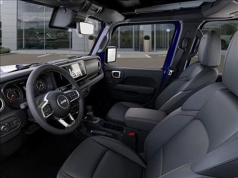 New 2026 Jeep Wrangler Unlimited Sahara AWD/4WD image 22