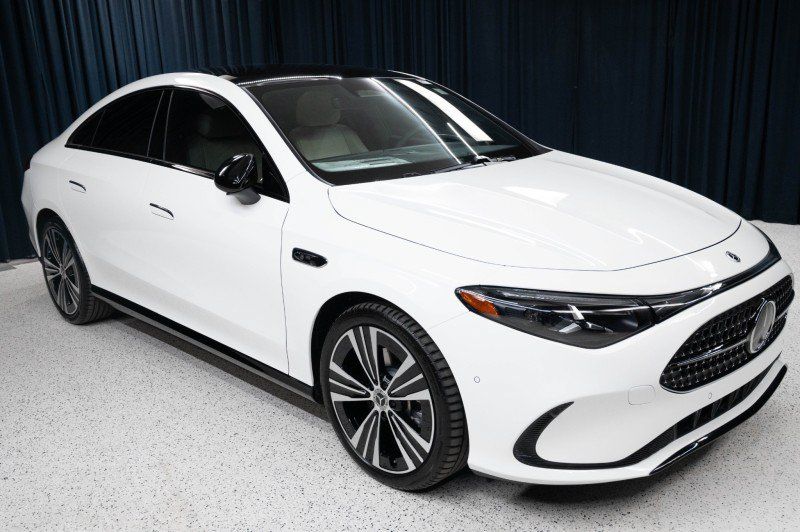New 2027 Mercedes-Benz CLA 220 image 3