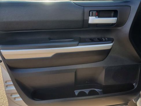 Used 2014 Toyota Tundra SR image 7