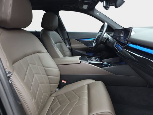 Certified 2024 BMW i5 M60 w/ Premium Package AWD/4WD image 10