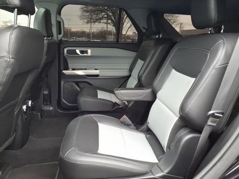 Certified 2024 Ford Explorer XLT w/ Equipment Group 202A image 16