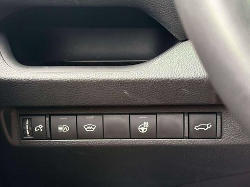 Used 2025 Toyota RAV4 XLE Premium w/ Weather Package AWD/4WD image 21