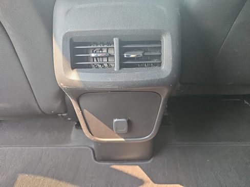 Certified 2018 Chevrolet Equinox LT FWD image 15