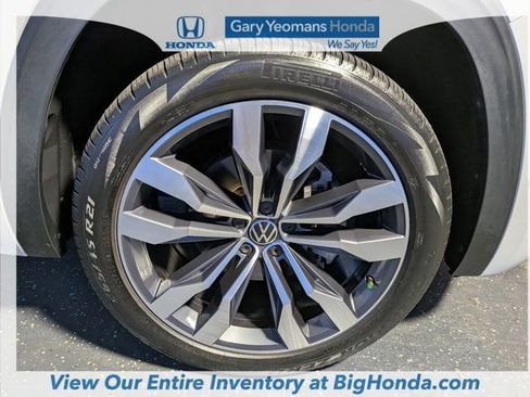 Used 2023 Volkswagen Atlas Cross Sport SEL Premium R-Line AWD/4WD image 12