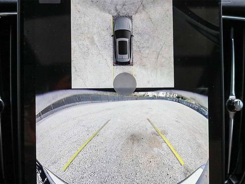 New 2026 Volvo XC60 B5 Plus w/ Protection Package Premier image 24